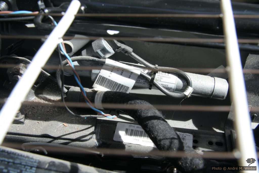 Gurtstraffer am Beifahrersitz im Renault Trafic.