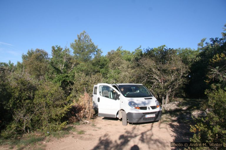 Chemin des Lauzieres à Nages-et-Solorgues