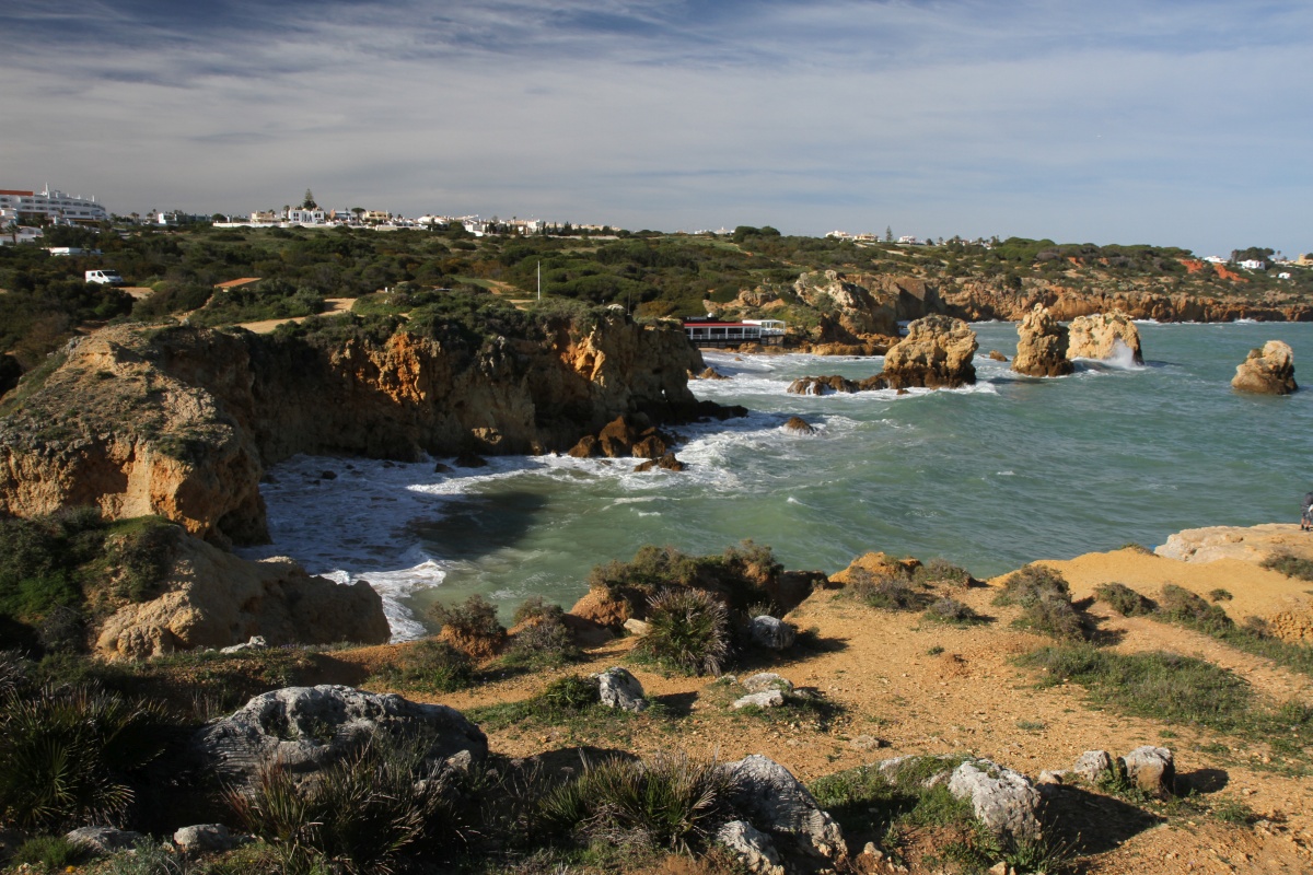 Praia dos Arrifes – André does…