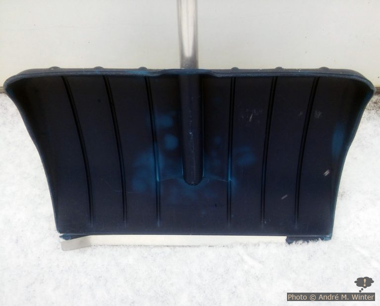 Verhaltensstudie anhand einer gemeinschaftlichen Schneeschaufel