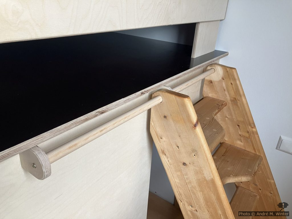 Lit superposé avec séparation nette de la partie basse