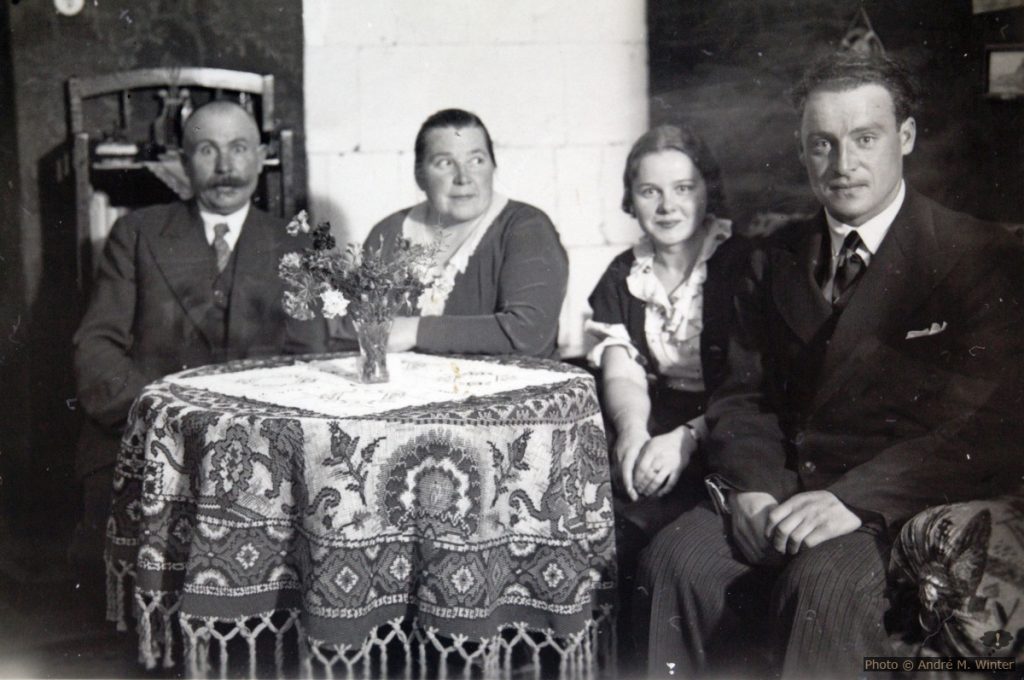 Familie Ziegler, Elli Ziegler und Gregor