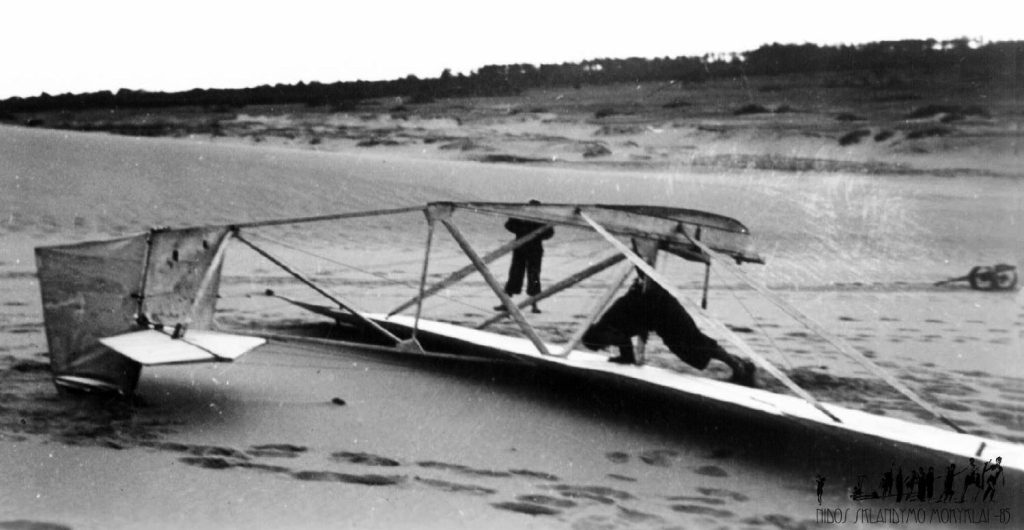 Überschlagener T-1 im Sand in Nida