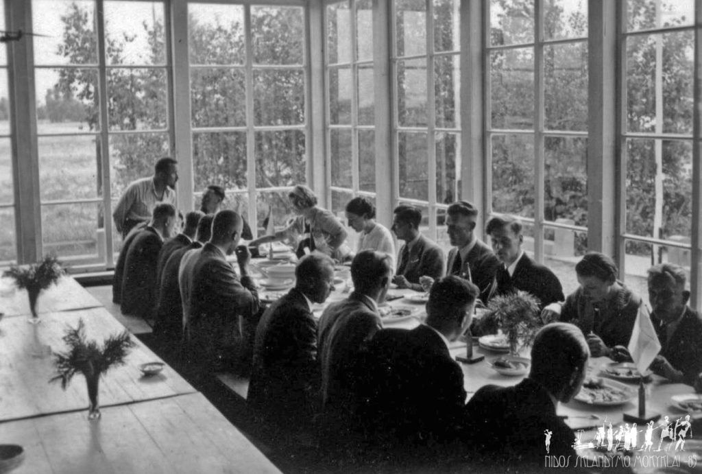 In der Kantine der Segelflugschule Nida