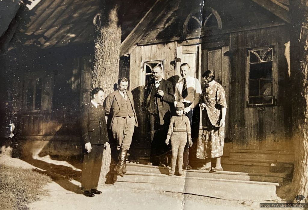 Gregor, Robert Kossmann, Bruno, Mädchen Xf271 und Xf42 in Marijampole